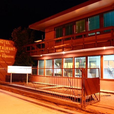 Hotel Yellow Submarine Punta Arenas Exterior foto